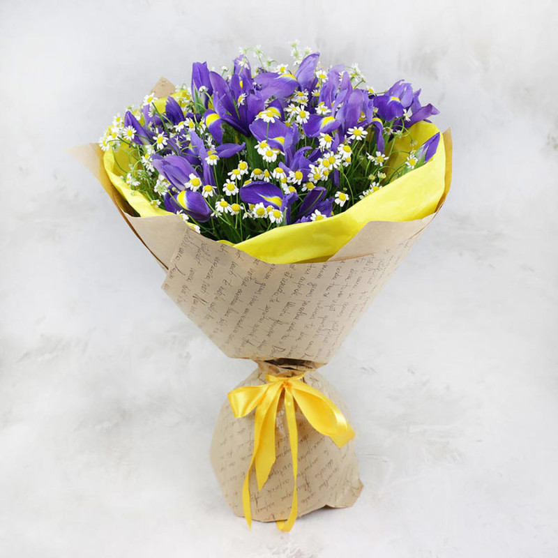 Bouquet of irises and daisies in Kraft, standart