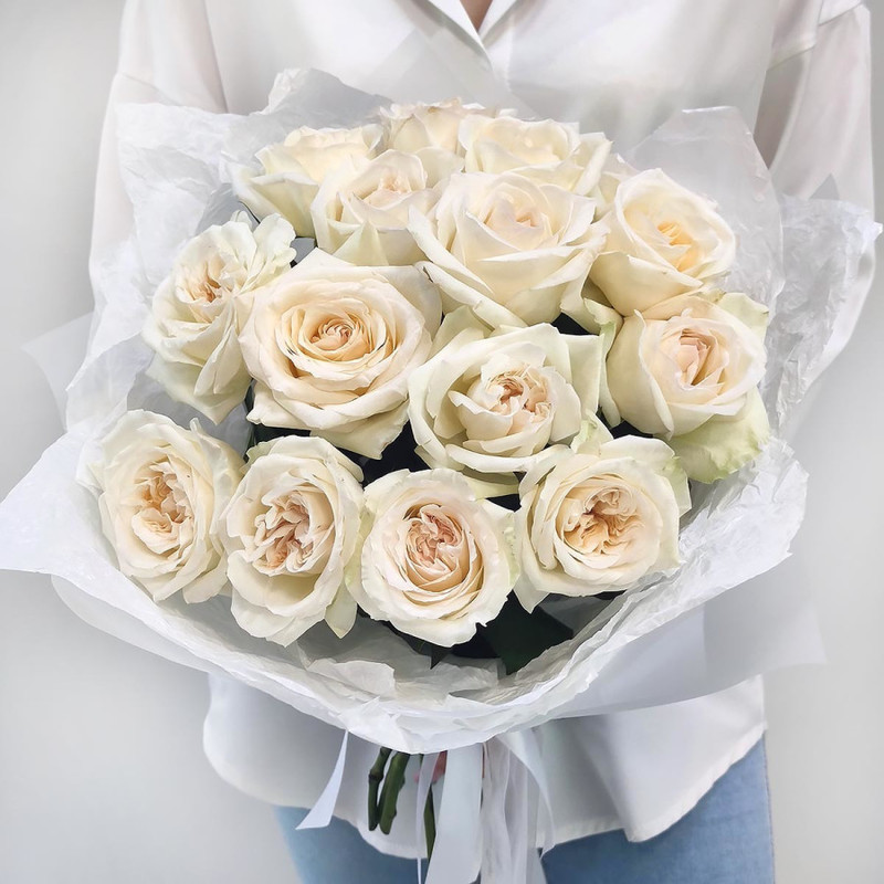 Букет из 15 пионовидных белых роз, стандартный