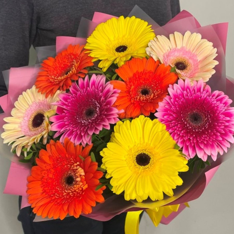 Bright bouquet with gerberas, standart