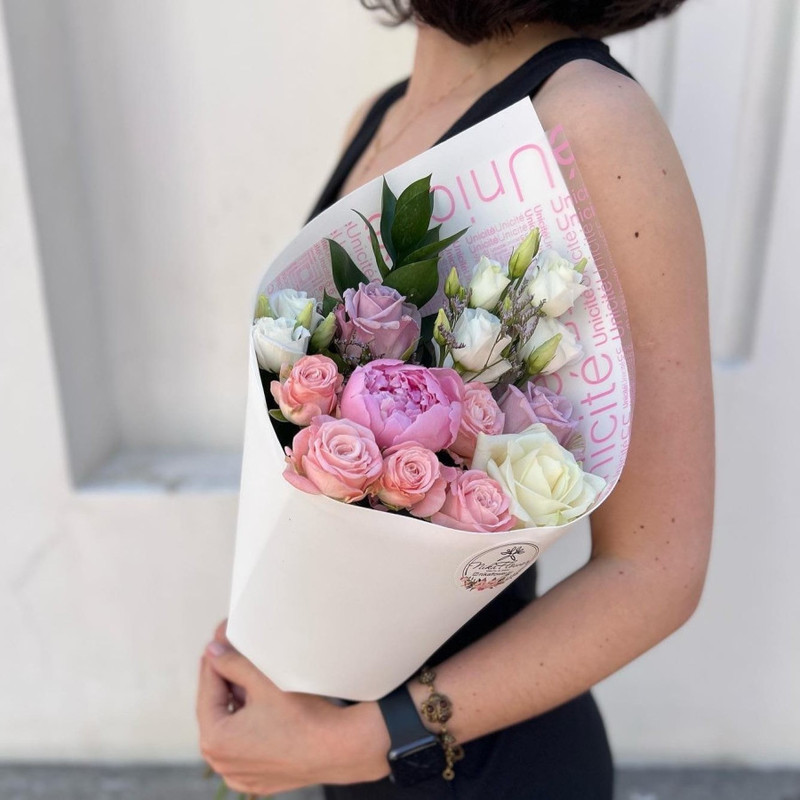 Bouquet with peony "Sissy", standart