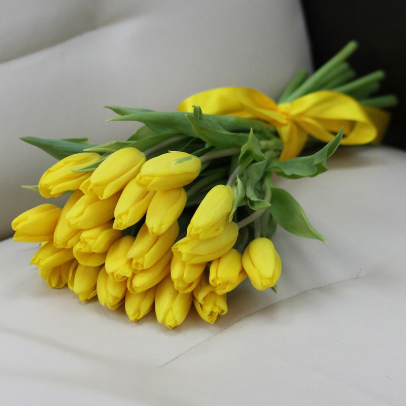 Bouquet "25 yellow tulips", standart