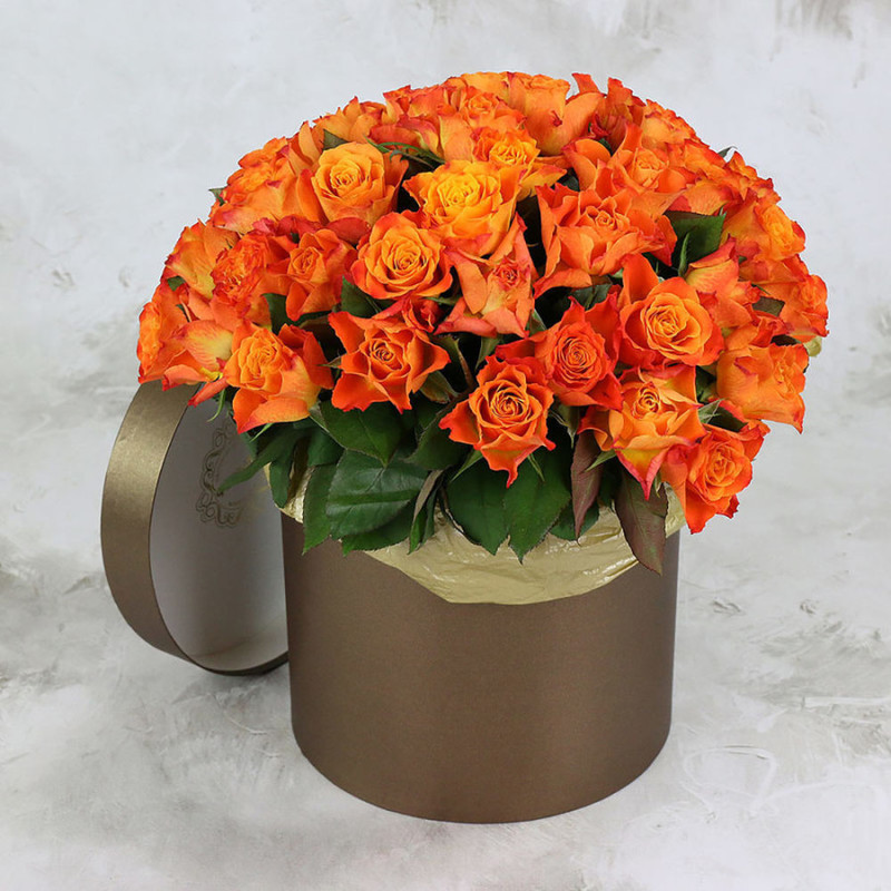 51 orange roses in a hatbox, standart