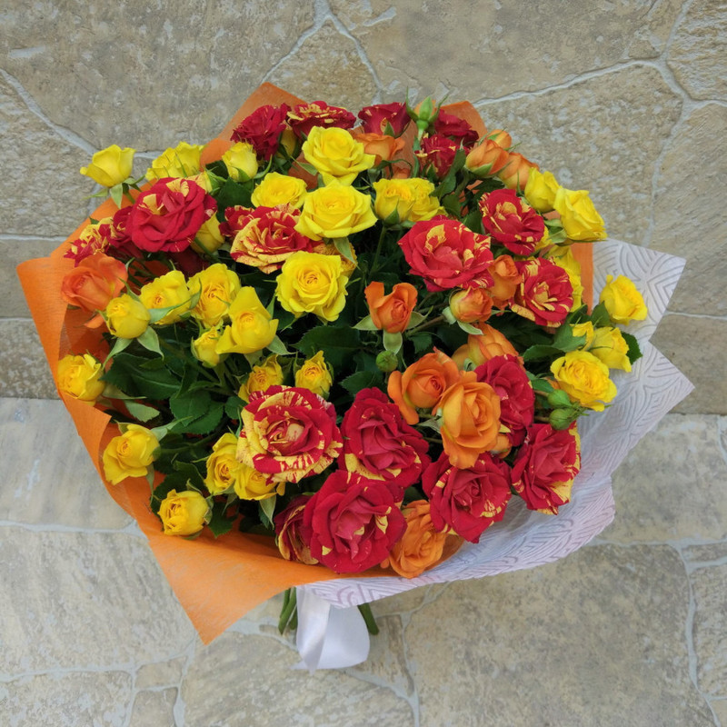 Bouquet of 15 spray roses (code 1), standart
