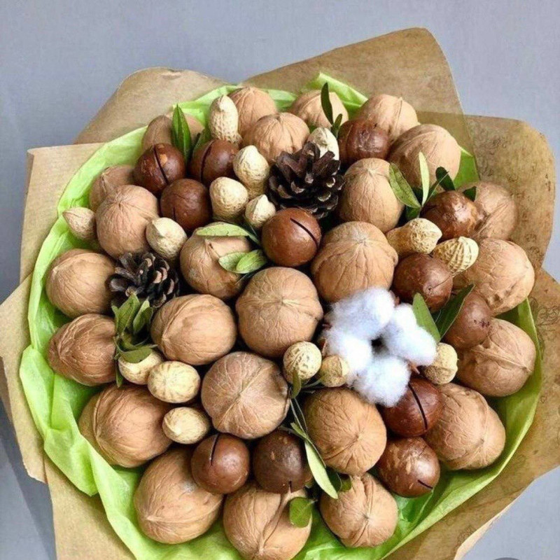 Gift bouquet of nuts, standart