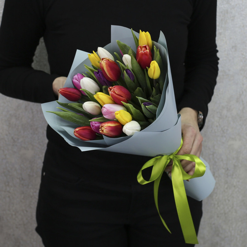 25 mix tulips in designer packaging, standart