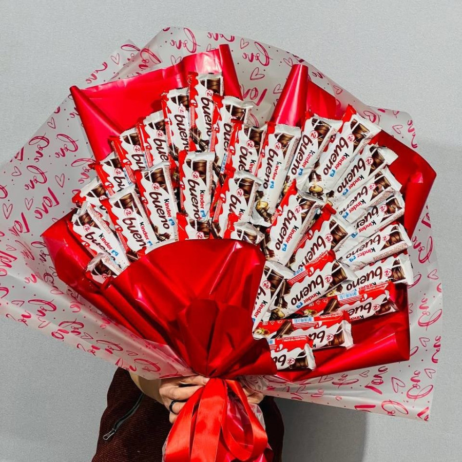 Kinder chocolate heart, vendor code: 333066677, hand-delivered to Moscow  (inside MKAD)