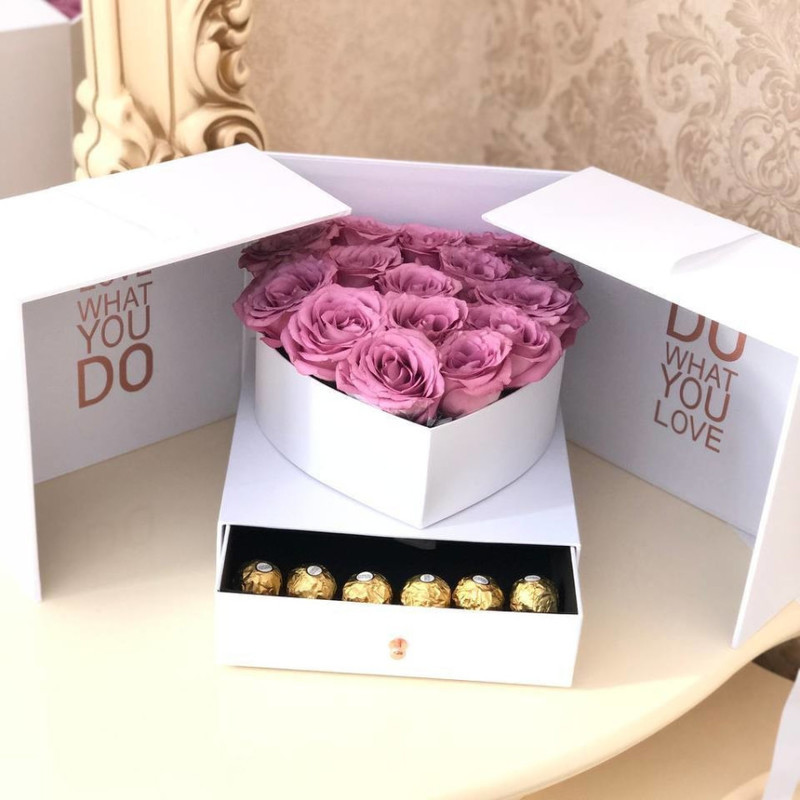 Букет розовых роз в коробке сюрприз, стандартный