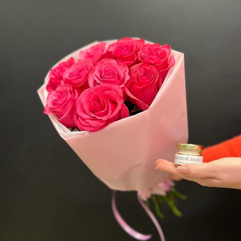 Romantic bouquet of roses, standart