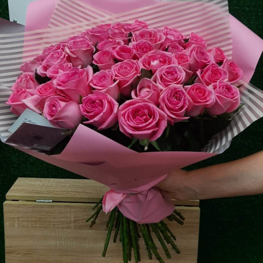 51 pink rose, vendor code: 333004647, hand-delivered to 