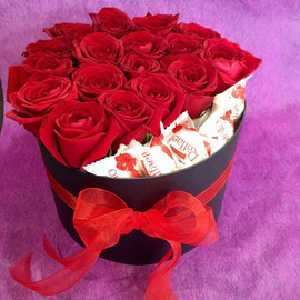 Box of flowers with roses "For you"