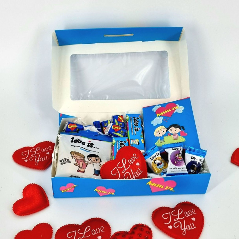 Подарочный набор сладостей Love is на 14 февраля, стандартный