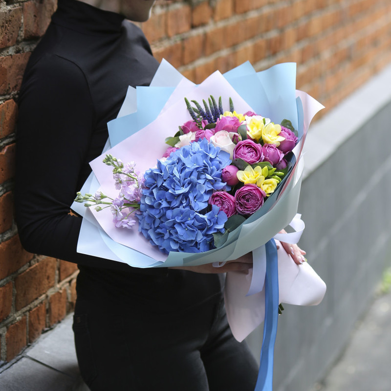 Bouquet with hydrangea, spray roses and freesia "Mompansier", standart