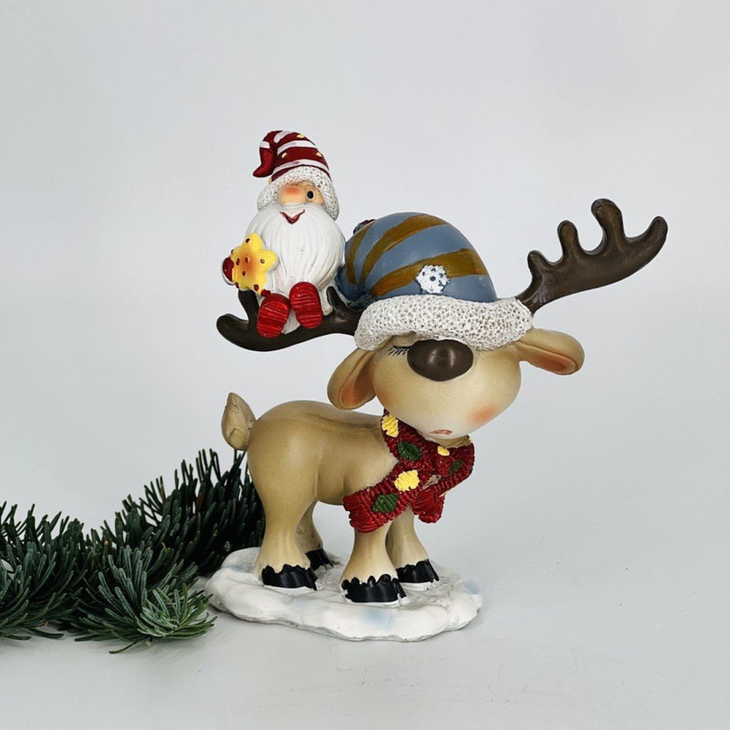 New Year's souvenir elk with gnome, standart