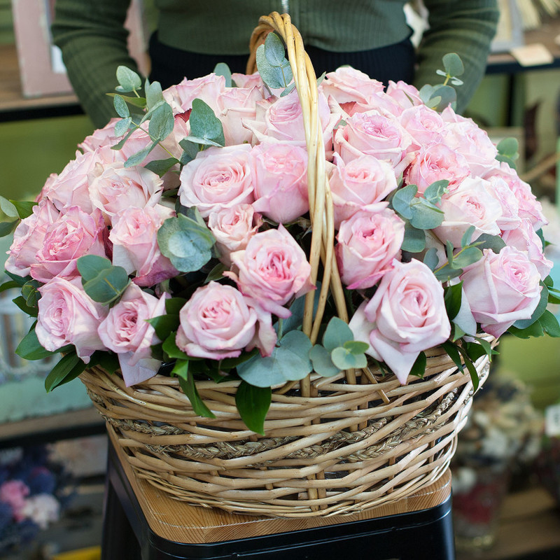 Basket of peony roses Ohara, standart