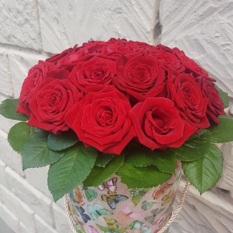 19 roses in a hatbox, standart