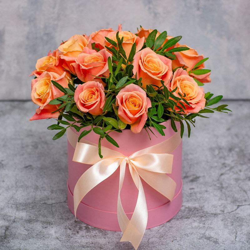 15 salmon roses in a box, standart