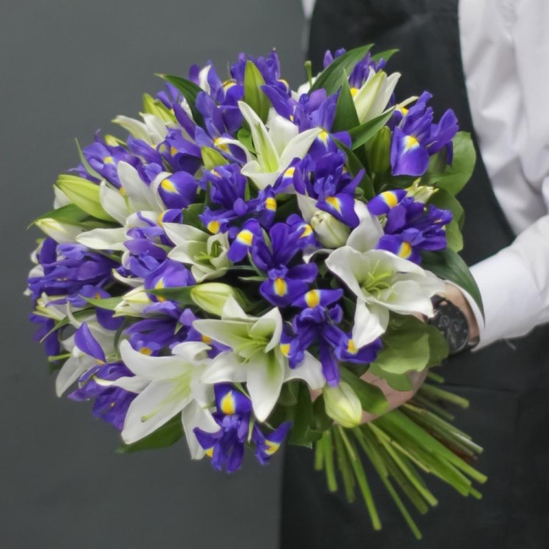 Bouquet of fragrant lilies and irises, standart