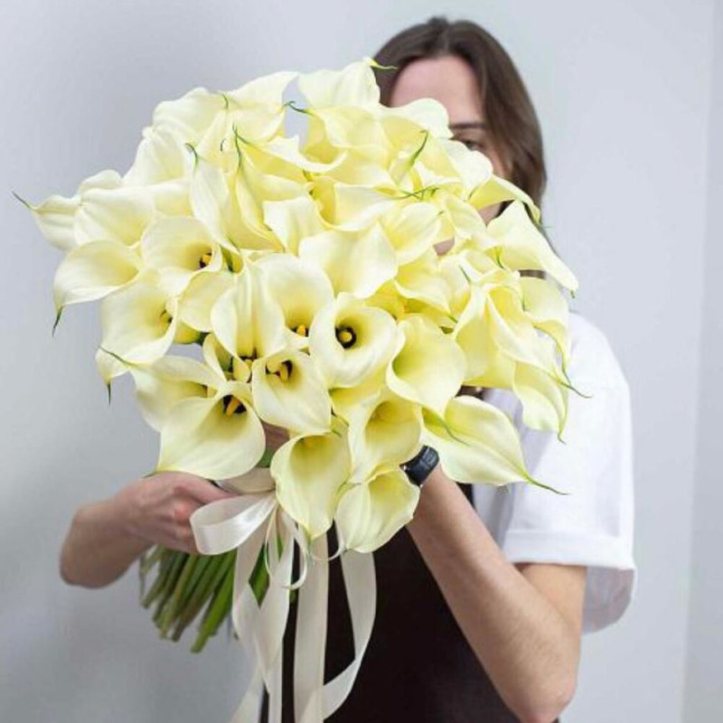 Bouquet of 51 white calla lilies, standart