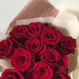 Моно букет из 11 красных роз