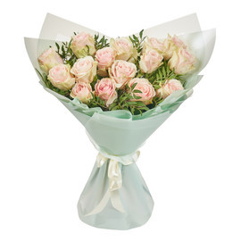 Букет из 15 нежно-розовых роз с пистакией