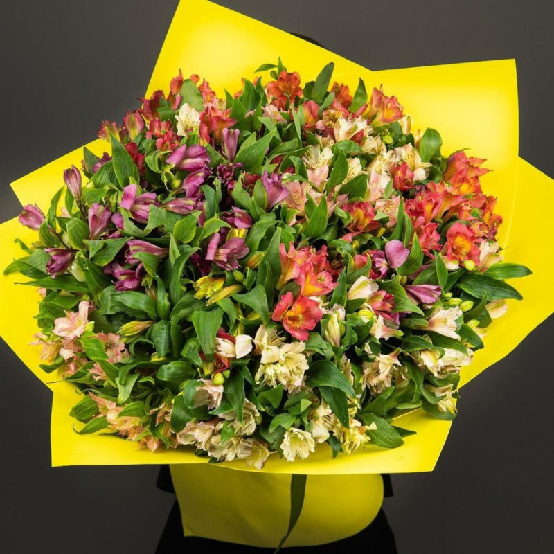 Bouquet of 55 alstroemeria mix in designer decoration 45 cm, standart