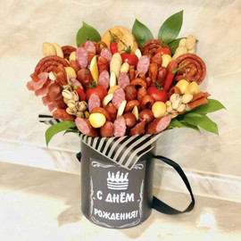 Men's bouquet of snacks