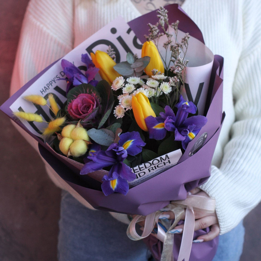 Букет с тюльпанами «Вдохнуть весну», артикул: 333094603, с доставкой в город Ростов-на-Дону
