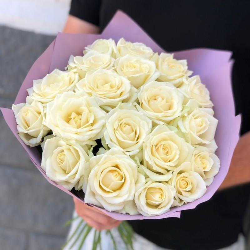 19 white roses per package, standart