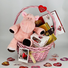 Gift basket with chocolates and soft toy