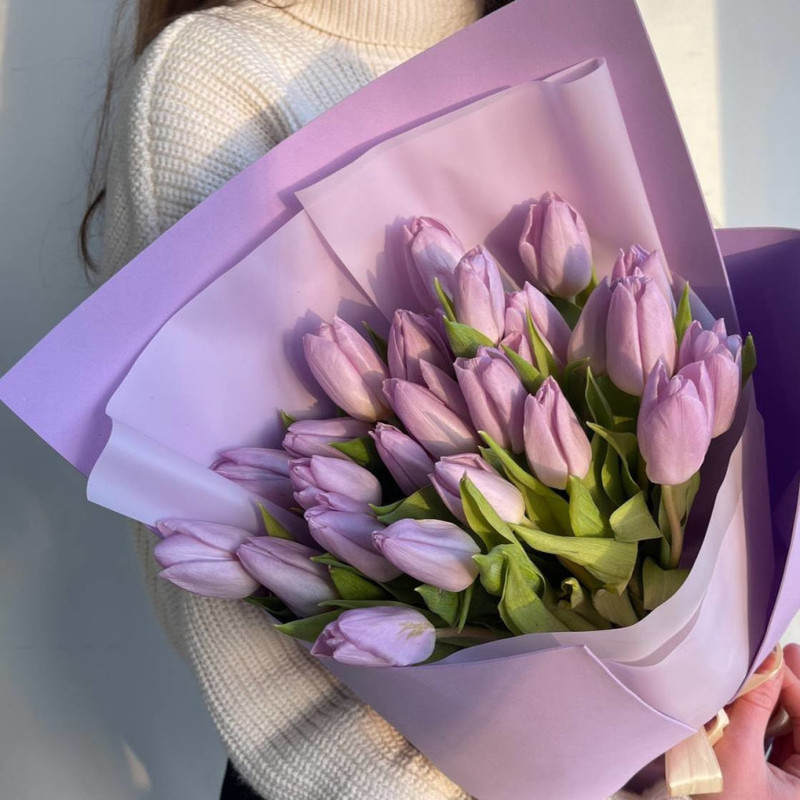 Bouquet of lavender tulips, standart