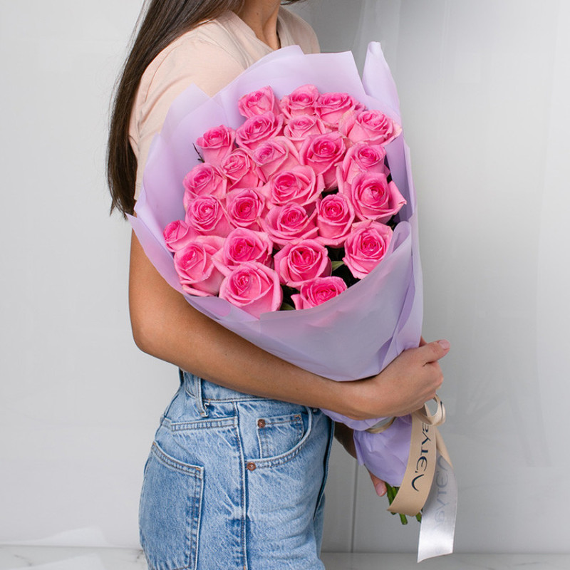 Bouquet of fresh flowers from pink roses 25 pcs. (40 cm), standart