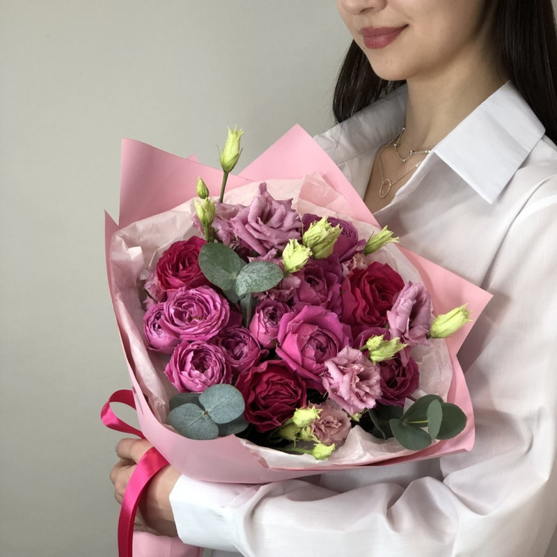 Two hearts - a bouquet of roses and eustoma, standart