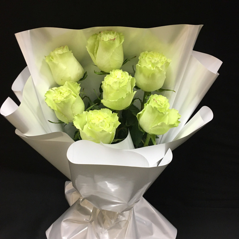 7 green roses with packaging, standart