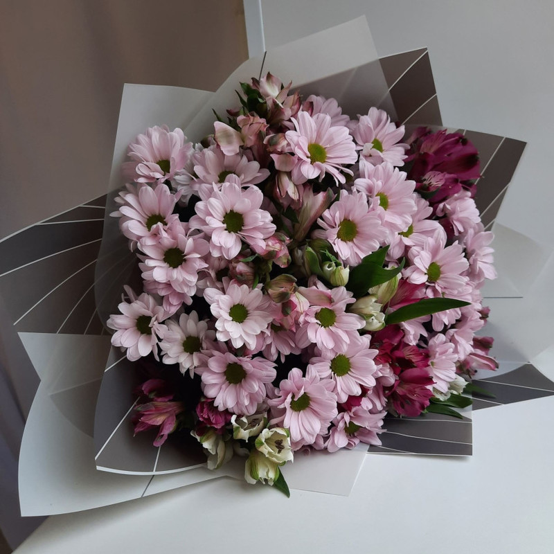 bouquet of chrysanthemums and alstroemerias, standart