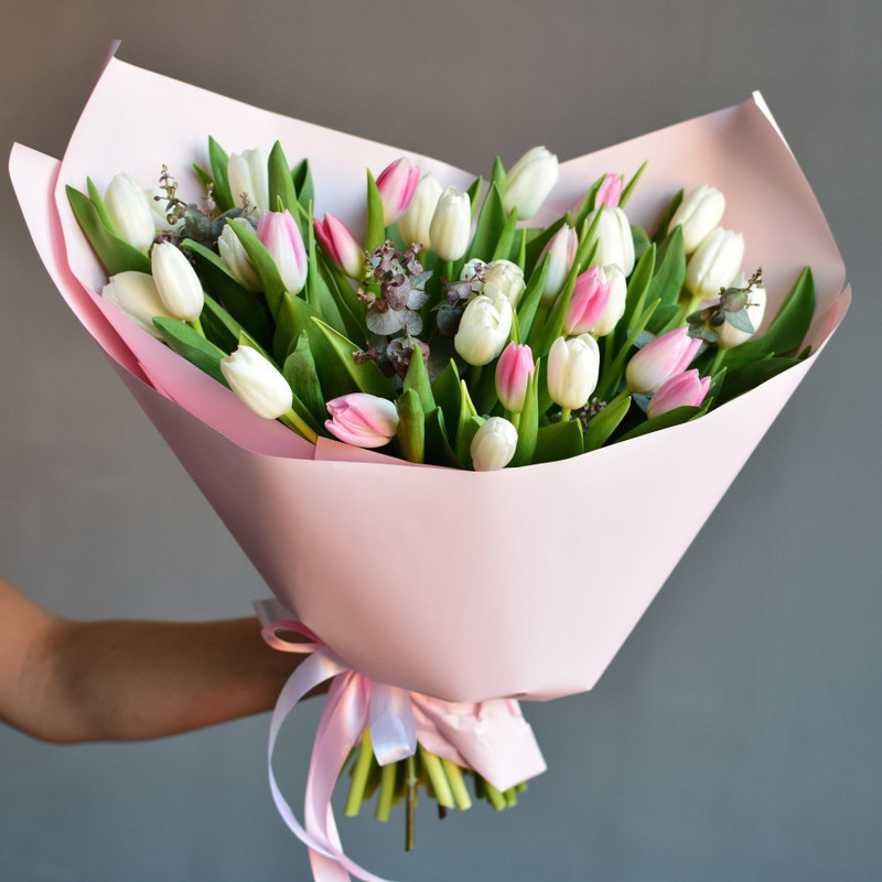 Mono-bouquet with tulips в„–2, standart