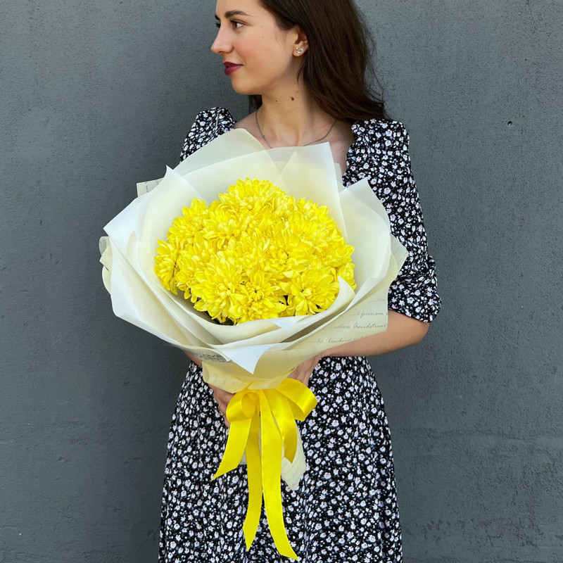 Желтые хризантемы – к любви, стандартный