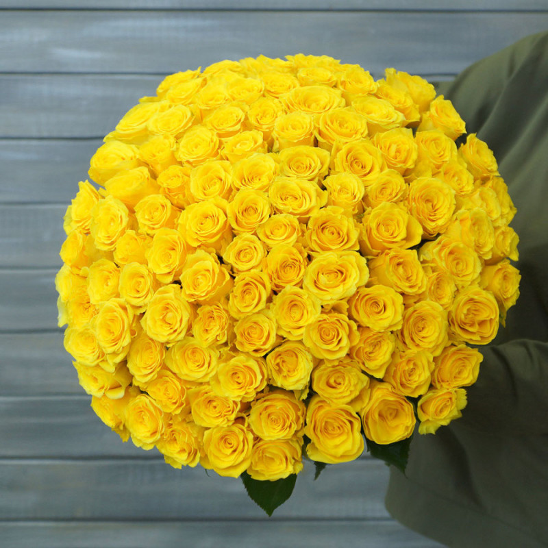 101 желтая роза с лентой (40 см), стандартный
