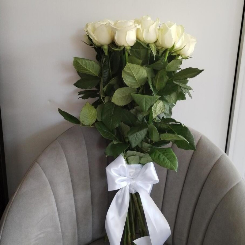 Bouquet of 11 white roses, standart