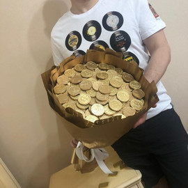 Bouquet of chocolate coins