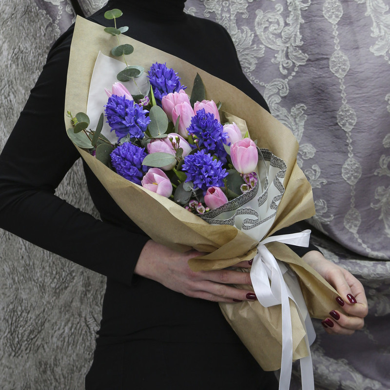 Bouquet of tulips and hyacinths "Rendezvous", standart
