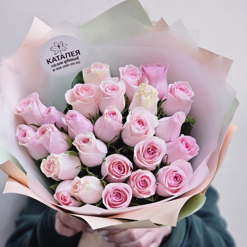 delicate bouquet of roses, standart