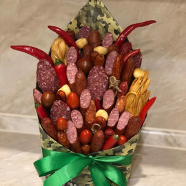 Men's bouquet of sausage and cheese