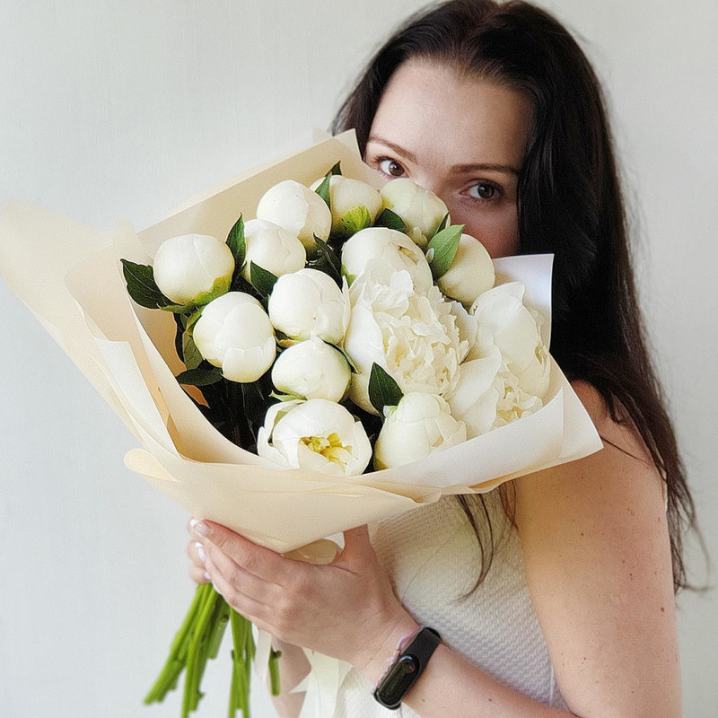 Delicate bouquet of white peonies, standart
