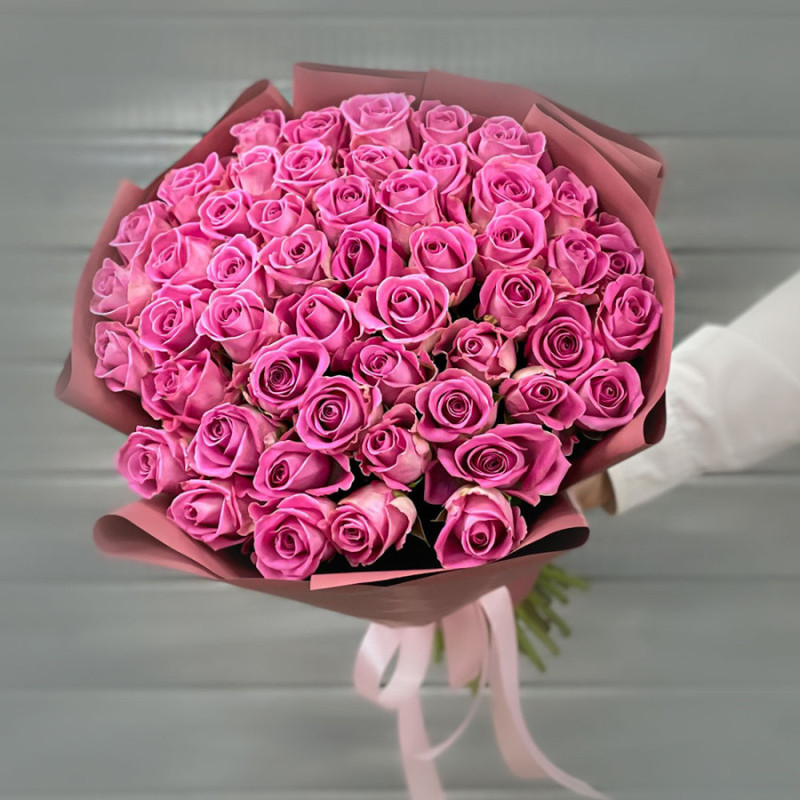 Букет из 51 розовой розы 40 см в упаковке, стандартный