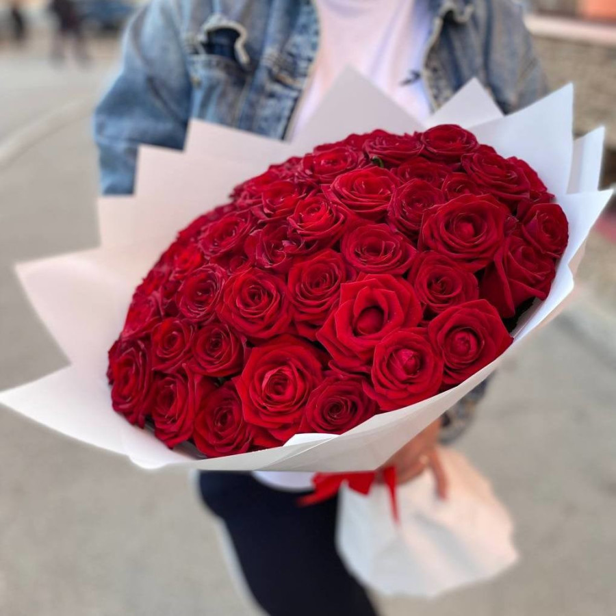 Two Dozen Red Rose Bouquet  Voted Oakville's #1 Florist – FIORI