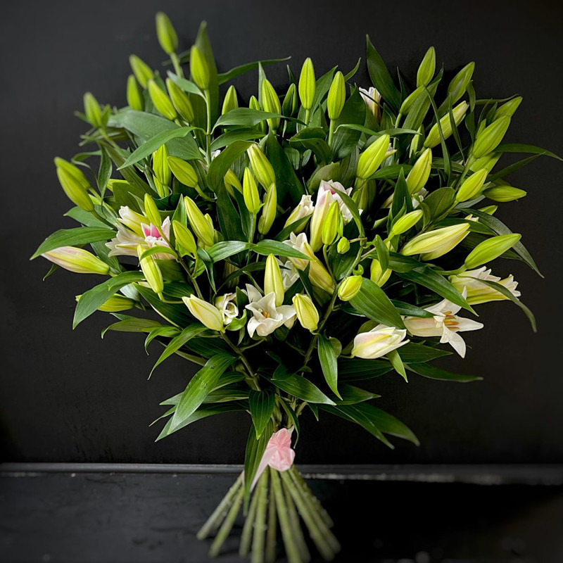 Bouquet of 15 lilies (code 39), standart