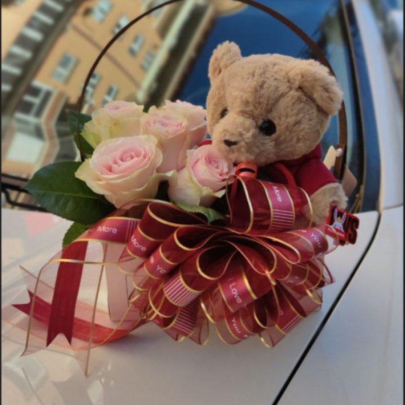 Teddy bear in a box with roses, standart