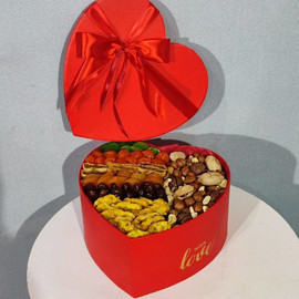 Подарок любимой девушке подарочный набор орехов и сухофруктов на 14 февраля