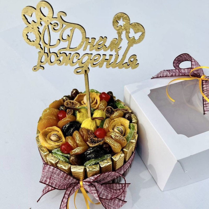 Sweet gift of dried fruits and chocolates, standart