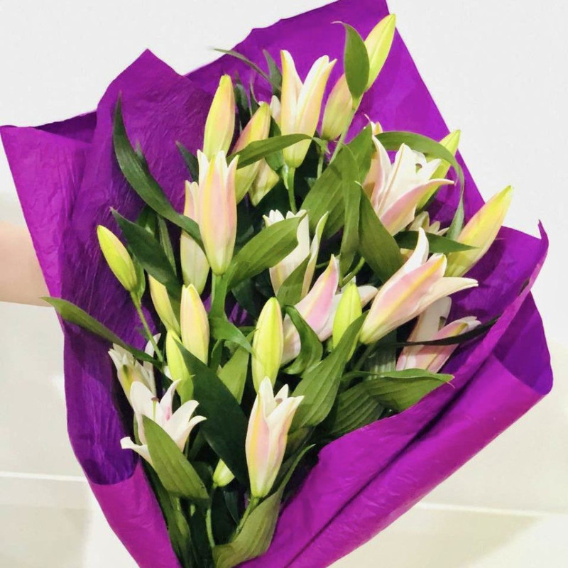 Bouquet of lilies for mom, standart